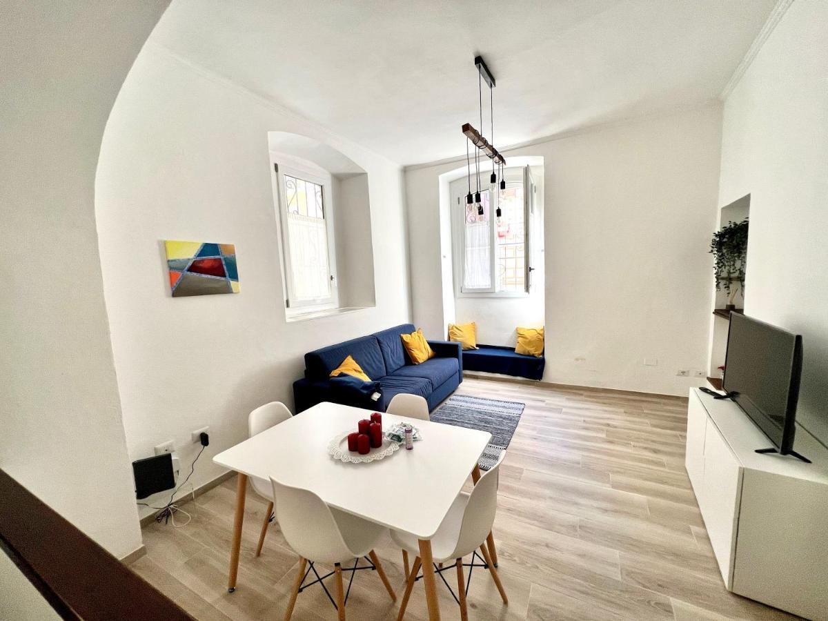 La Casa Di Ale Nel Centro Storico Di Cagliari Apartman Kültér fotó
