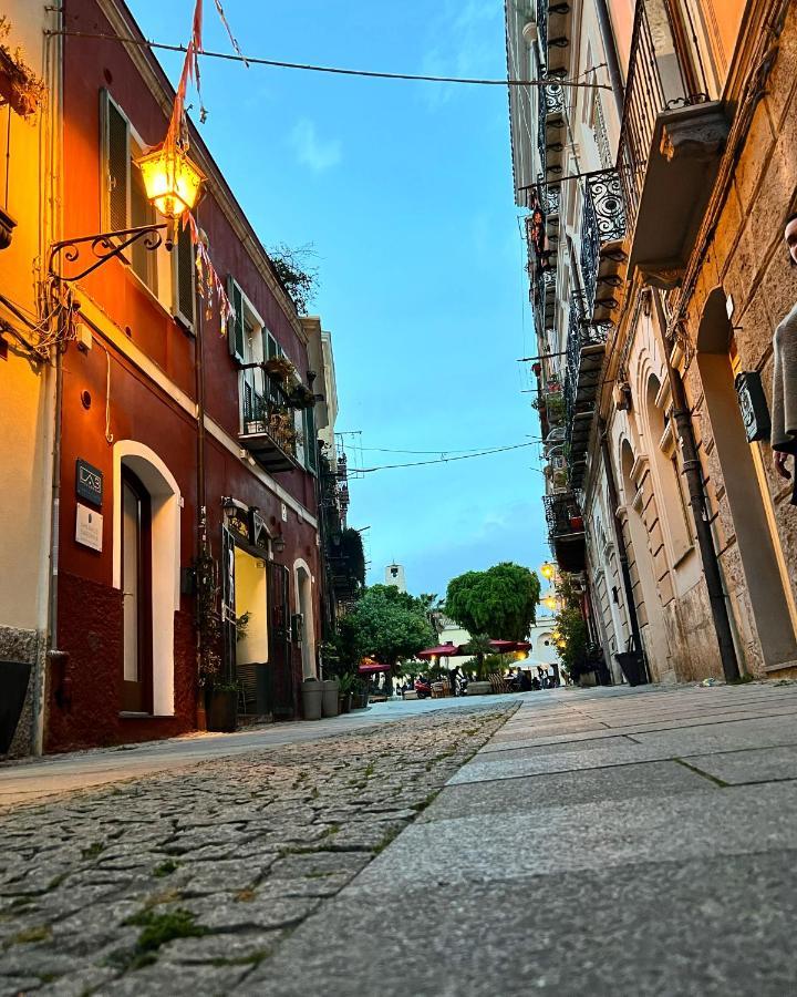 La Casa Di Ale Nel Centro Storico Di Cagliari Apartman Kültér fotó