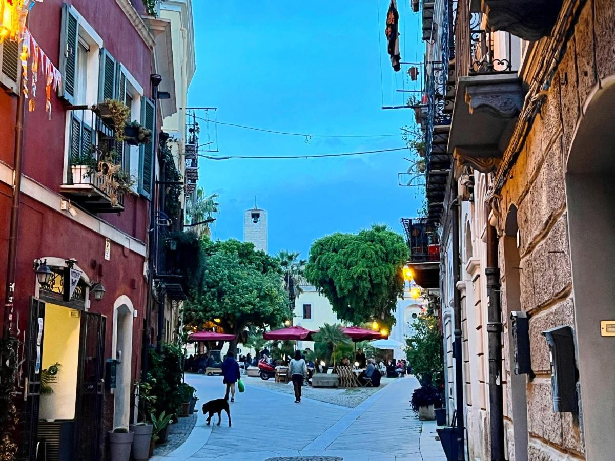 La Casa Di Ale Nel Centro Storico Di Cagliari Apartman Kültér fotó